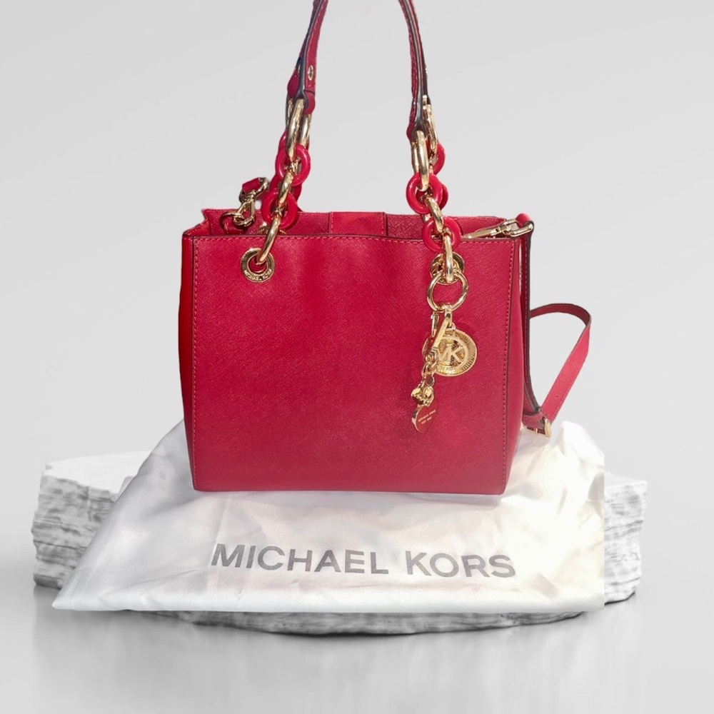 🔥 SALE! HP! 🔥 Michael Kors Cynthia Small Satchel
